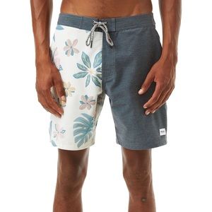 Men’s swim trunks
